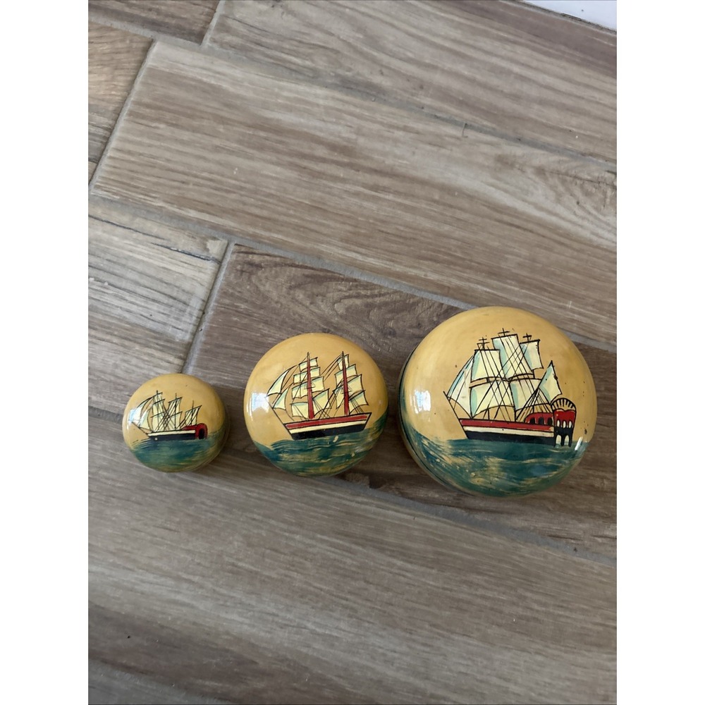 Vtg Lacquer Handpainted 3 Nesting Boxes Santa Maria, Pinta & Nina 1992